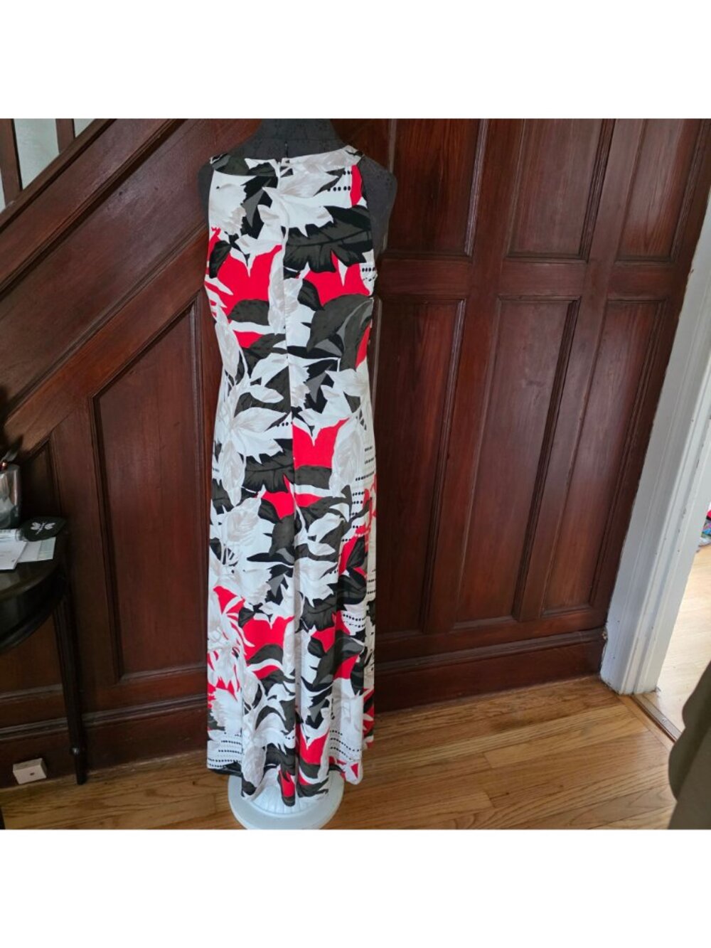 Calvin Klein Floral Print Maxi Dress With Gold Ring Detail Red/Black/White Med. - Picture 3 of 6